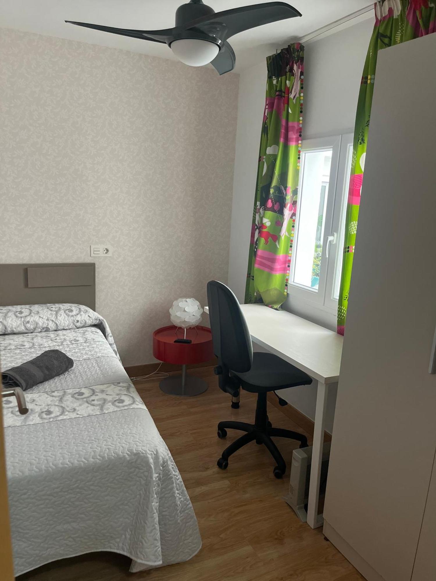 Bonito Apartamento En กรานาดา ภายนอก รูปภาพ
